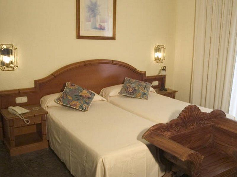 Tropicana Hotel